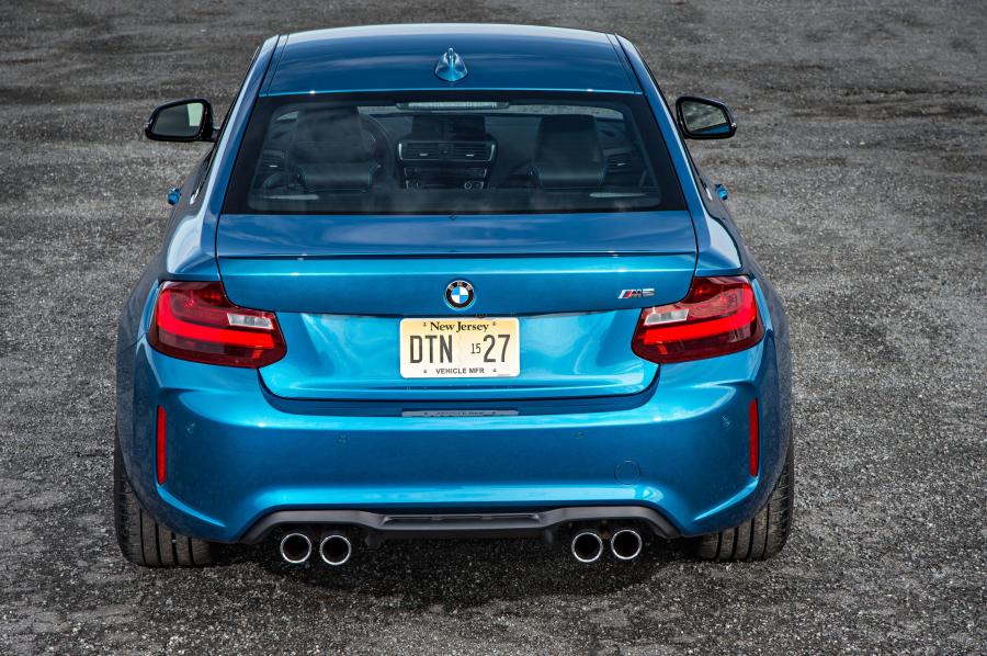  BMW M2 Coupe (F87) 2016 года  (NA) (фото 28 из 32)